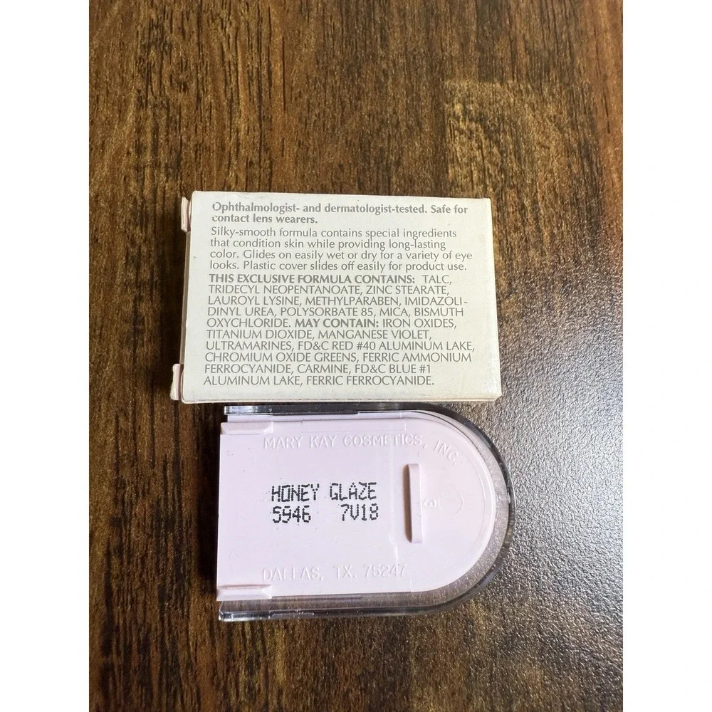 MARY KAY Powder Perfect Eye Color .09 oz NEW IN BOX  Honey Glaze #5946 NOS